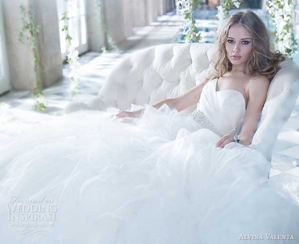 alvina valenta bridal spring 2014 strapless tulle ball gown style 9415