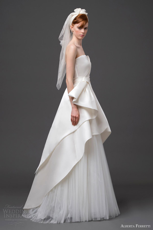 alberta ferretti bridal 2015 strapless wedding dress pegaso side view