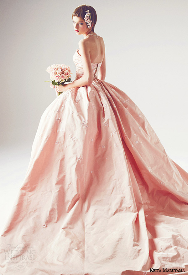 keita maruyama japan 2014 strapless pink ball gown wedding dress back