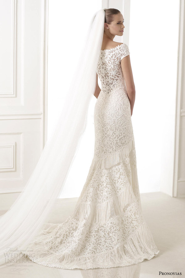 pronovias 2015 atelier kaira guipur lace wedding dress off shoulder sleeves back