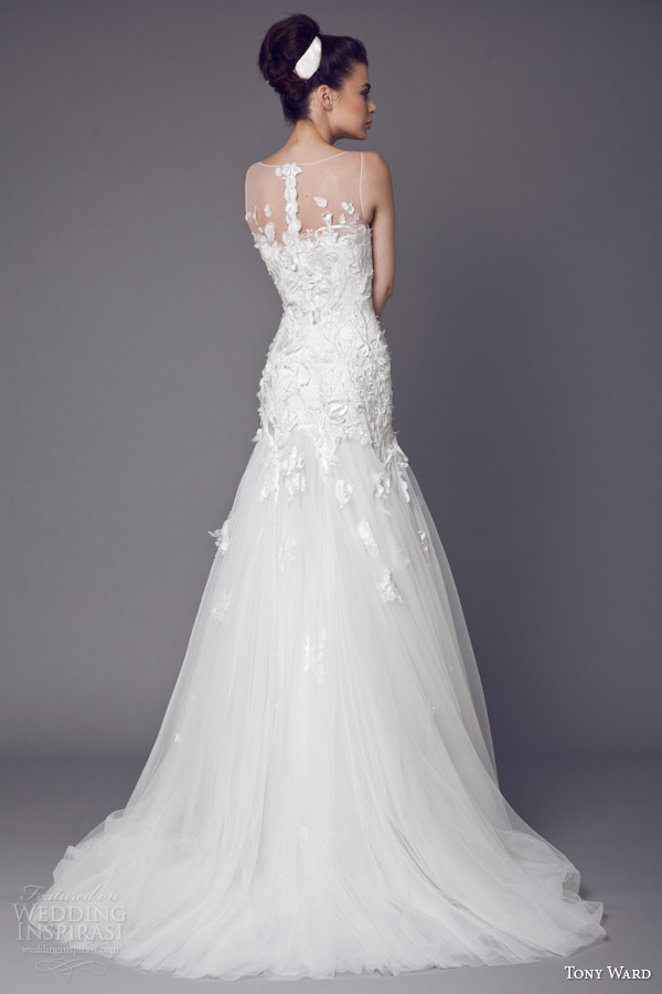 tony ward bridal 2015 stellaire sleeveless wedding dress illusion neckline back train tony ward bridal 2015 stellaire sleeveless wedding dress illusion neckline back train