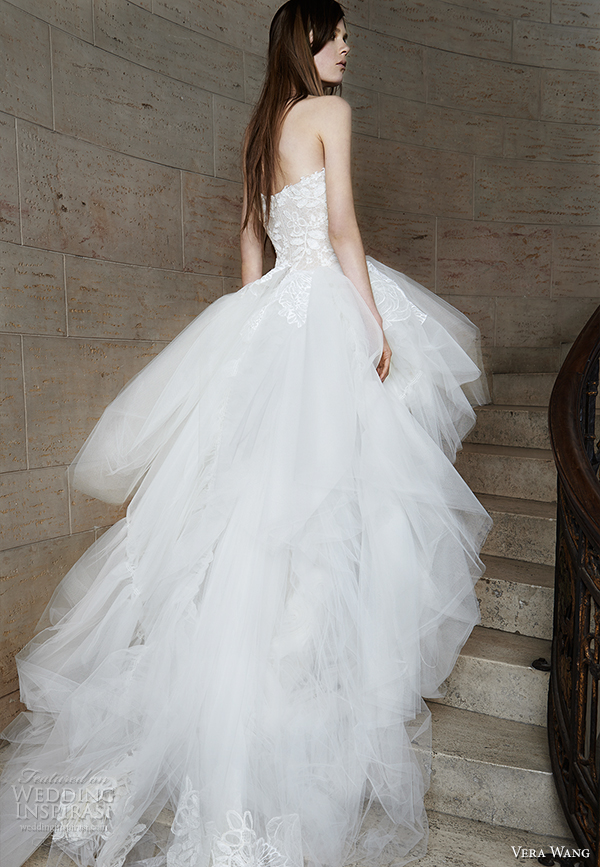 vera wang spring 2015 bridal collection wedding dress 12 back view vera wang spring 2015 bridal collection wedding dress 12 back view