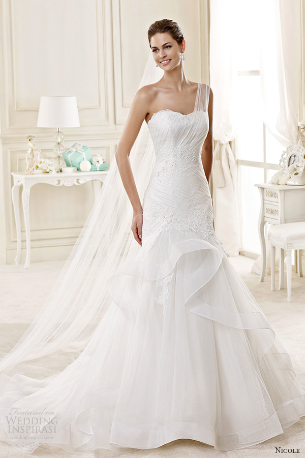 nicole spose bridal 2015 style 47 niab15058iv strapless sweetheart fit and flare wedding dress