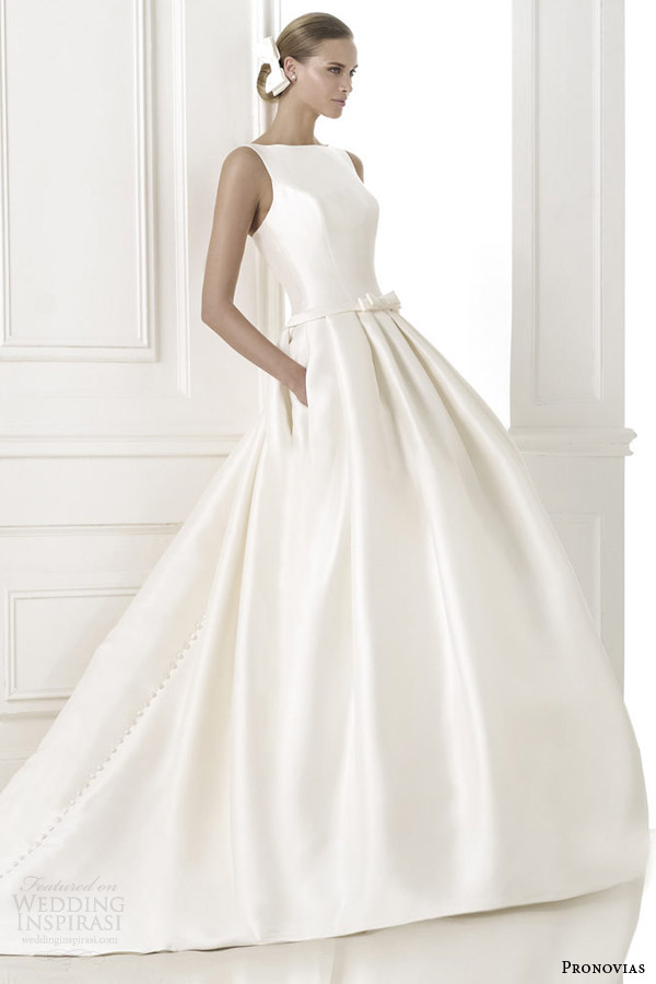 pronovias pre 2015 barcaza sleeveless wedding dress