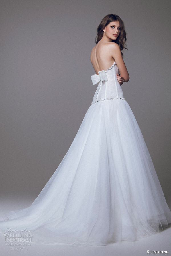 blumarine sposa 2015 drop waist ball gown bow accent back view