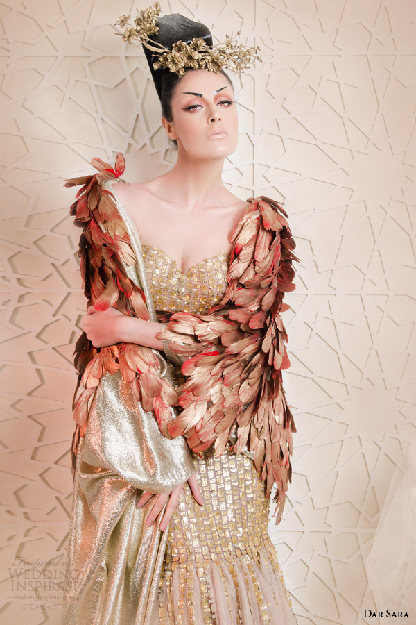 dar sara haute couture 2014 2015 metallic gold mermaid dress floor length feather cape close up