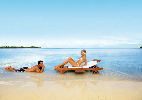 couple on beach wedding at hotel riu palace jamaica