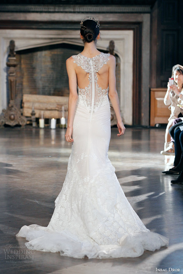 inbal dror bridal fall winter 2015 gown 4 mermaid wedding dress with straps back view train