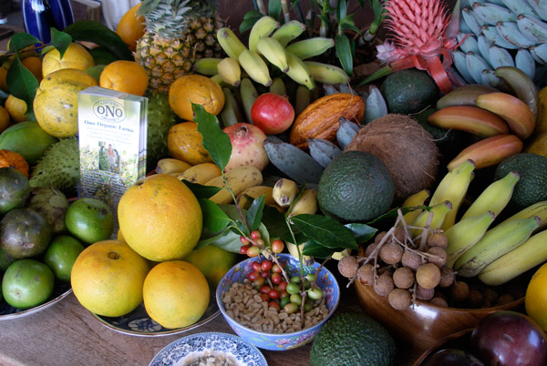 maui hawaii locally grown farm to table tropical fruits vegetables