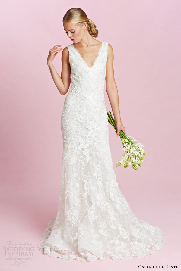 oscar de la renta bridal fall 2015 sleeveless lace sheath wedding dress straps v neckline