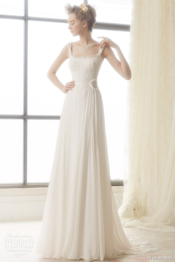 ir de bundo bridal 2015 lirio sleeveless wedding dress with draped skirt
