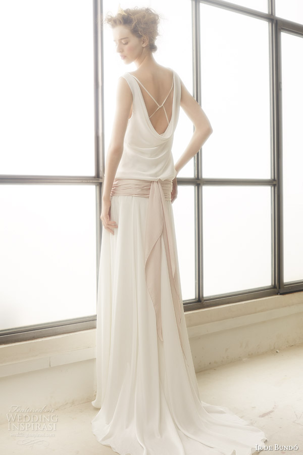 ir de bundo bridal 2015 lucia sleeveless cowl neck blouson wedding dress back view