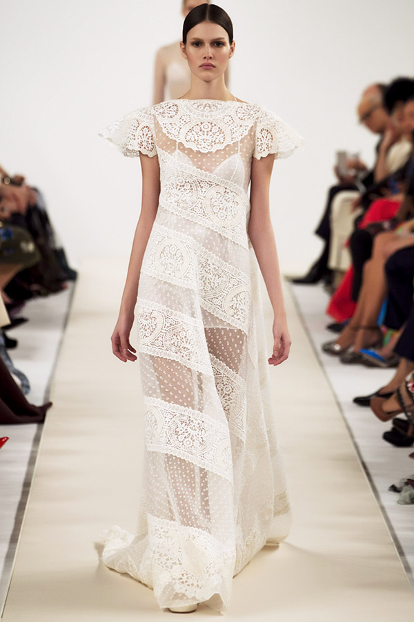valentino sala bianca couture dresses bateau neckline flutter sleeves lace sheath dress