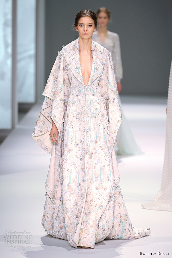 ralph and russo spring 2015 couture collection plunging neckline kaftan embroidery dress