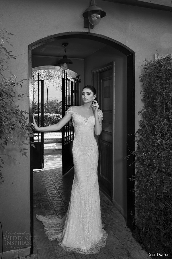 riki dalal wedding dress 2015 bridal lace cap sleeves sweetheart neckline sheath gown riki dalal wedding dress 2015 bridal lace cap sleeves sweetheart neckline sheath gown