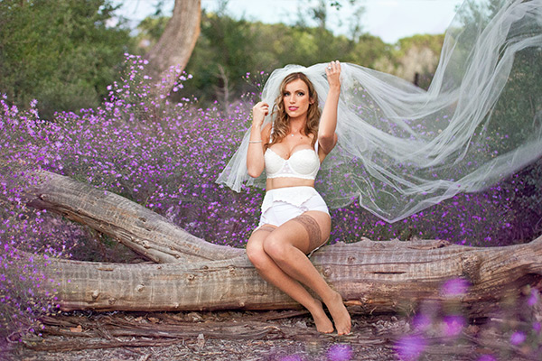 albuquerque new mexico bridal boudoir beauty wedding shoot stephanie stewart photography 23 lingerie veil ring wind swept