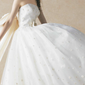 anteprima bridal straplesss ball gown wedding dress off white appliqued tulle netting ant0070