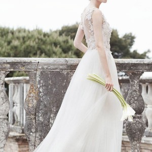 alberta ferretti bridal spring 2016 era sleeveless wedding dress illusion back lace