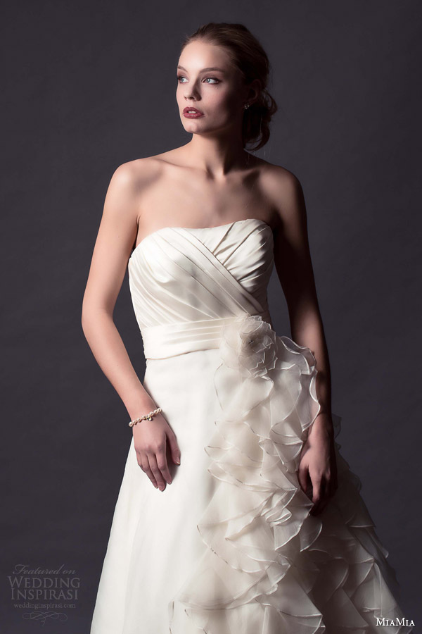 miamia margeurite hannah bridal 2015 harmony strapless wedding dress ruffle skirt draped bodice closeup