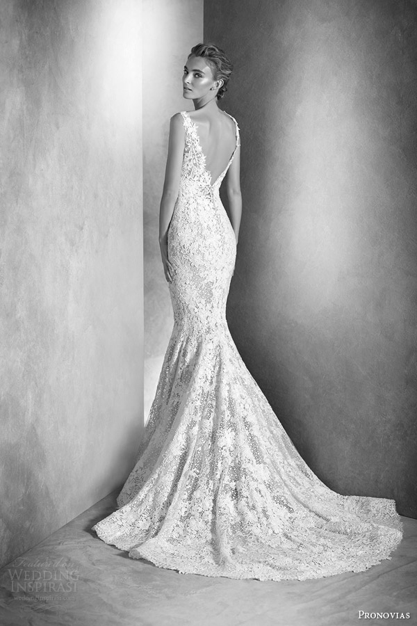 atelier pronovias 2016 haute couture bridal ilari sleeveless lace guipure gemstone mermaid wedding dress back view train
