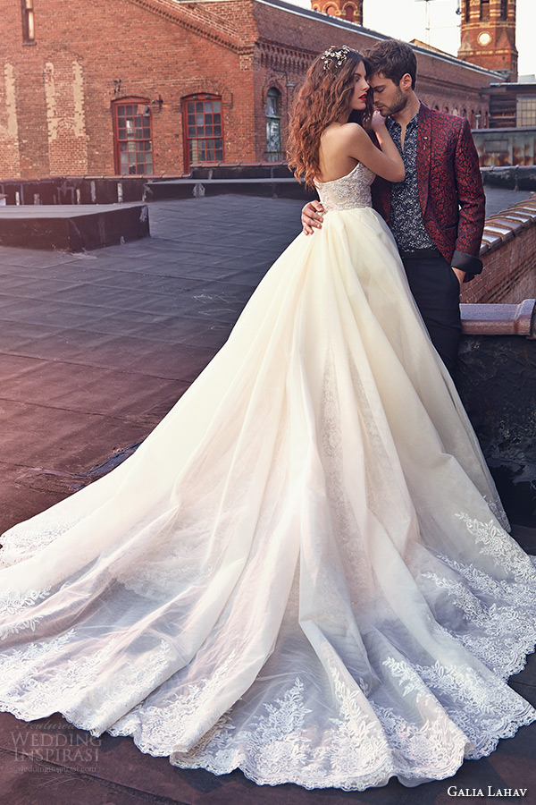 Wedding Trend Alert: The Overskirt Wedding Dress - hitched.co.uk -  hitched.co.uk