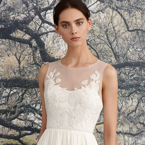nicole miller spring 2016 bridal scoop neckline sleeveless flora embroidered sheath wedding dress savannah gown 300
