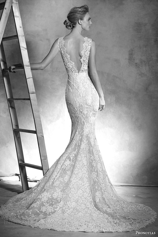 pronovias 2016 atelier haute couture ingrid sleeveless lace mermaid wedding dress v neckline back view train