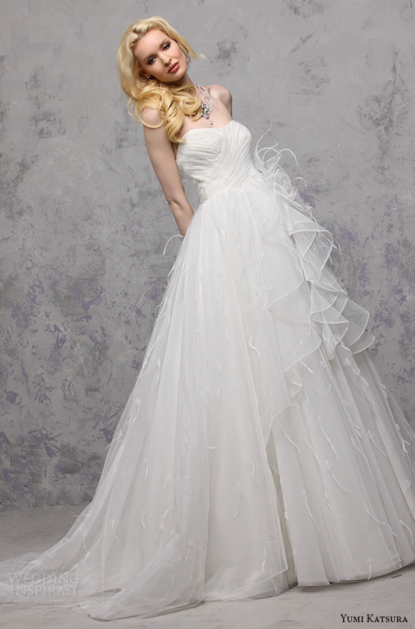 yumi katsura s2016 bridal strapless semi sweetheart neckline pleated bodice wedding ball gown dress baku yumi katsura s2016 bridal strapless semi sweetheart neckline pleated bodice wedding ball gown dress baku