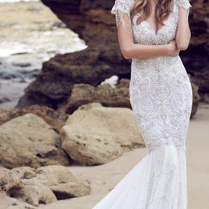 anna campbell 2015 bridal dresse cap sleeves v neckline beaded embellished bodice gorgeous fit to flare mermaid wedding dress sierra