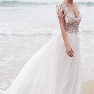 anna campbell 2015 bridal dresse cap sleeves v neckline beaded embellished bodice pretty wedding dress with silk tulle skirt sierra