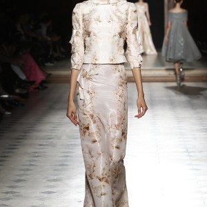 tony ward couture fall winter 2015 2016 look 15 two piece gown print