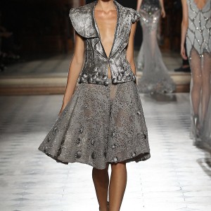 tony ward couture fall winter 2015 2016 look 33 gray haute couture ensemble