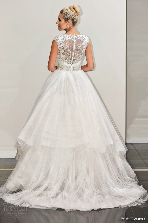 yumi katsura s2016 bridal sleeveless illusion jewel neckline ball gown wedding dress belinda runway back yumi katsura s2016 bridal sleeveless illusion jewel neckline ball gown wedding dress belinda runway back
