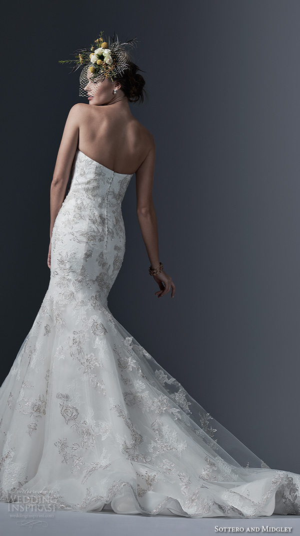 Metallic lace discount applique gown