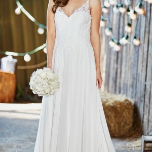 amanda wyatt 2016 bridal dresses beautiful modified a line wedding dress spagetti strap v neckline lace embroidery bodice amelie
