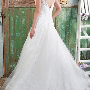 amanda wyatt 2016 bridal dresses beautiful trumpet a  line wedding dress drop waist v neckline lace strap lace bodice isobel v back