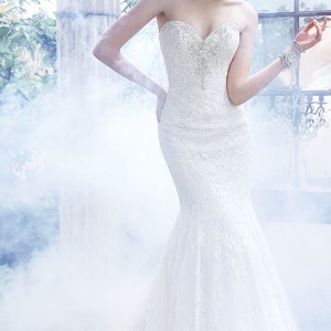 maggie sottero fall 2015 wedding dresses gorgeous mermaid gown fit flare trumpet strapless sweetheart neckline crystal lace embroidery amarosa
