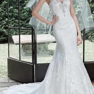 maggie sottero fall 2015 wedding dresses gorgeous mermaid gown fit flare trumpet strapless sweetheart neckline crystal lace embroidery amarosa full