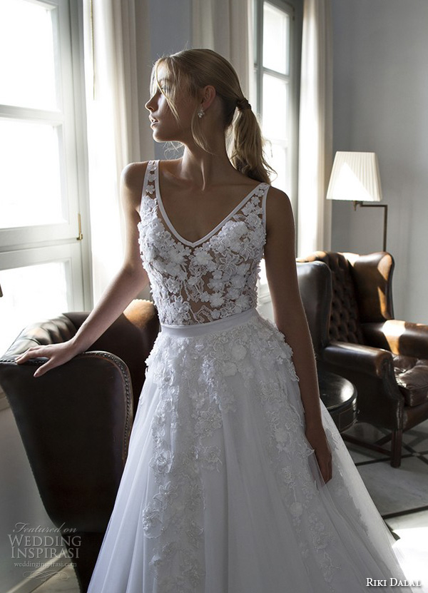 riki dalal 2015 valencia wedding dresses lace embroidered straps v neckline flora embroidered lace bodice beautiful a line gown chapel sheer train riki dalal 2015 valencia wedding dresses lace embroidered straps v neckline flora embroidered lace bodice beautiful a line gown chapel sheer train