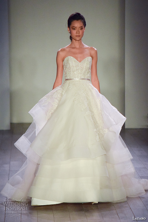 lazaro fall 2016 bridal fashion week beautiful strapless wedding ball gown dress sweetheart neckline horsehair trim lazaro fall 2016 bridal fashion week beautiful strapless wedding ball gown dress sweetheart neckline horsehair trim