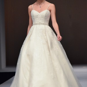 privato by mon cheri new york bridal fashion week 2015 beautiful ball gown wedding dress spagetti strap sweetheart neckline