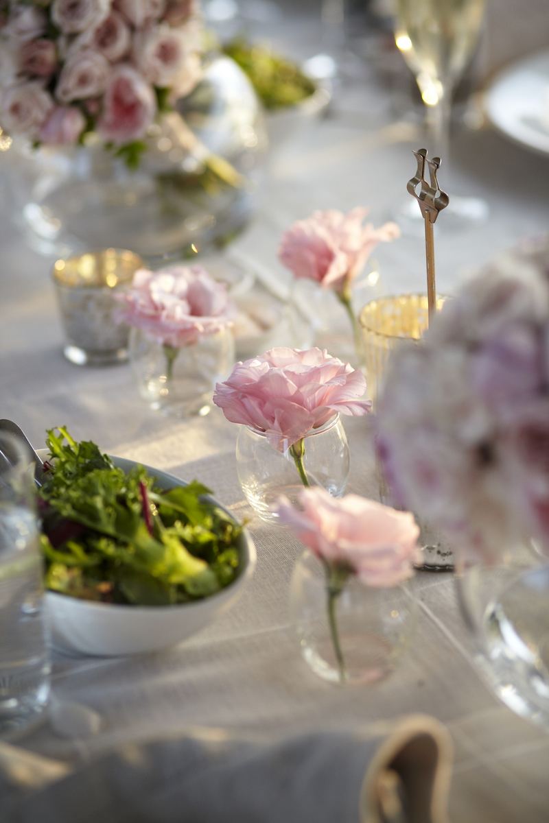 Elegant Lavender Farm Wedding in Australia | Wedding Inspirasi
