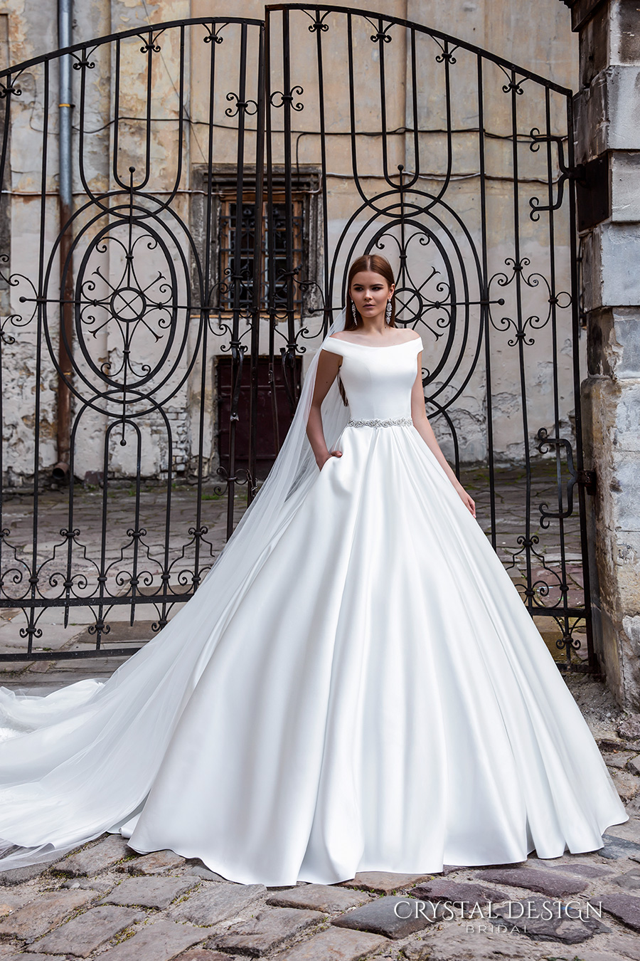 32 New Bridal Designers - The Best New Bridal Gown Designers