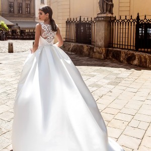 crystal design bridal 2016 sleeveless boat neckline embroidered bodice elegant a  line ball gown wedding dress lace illusion back royal train (ninelli) bv