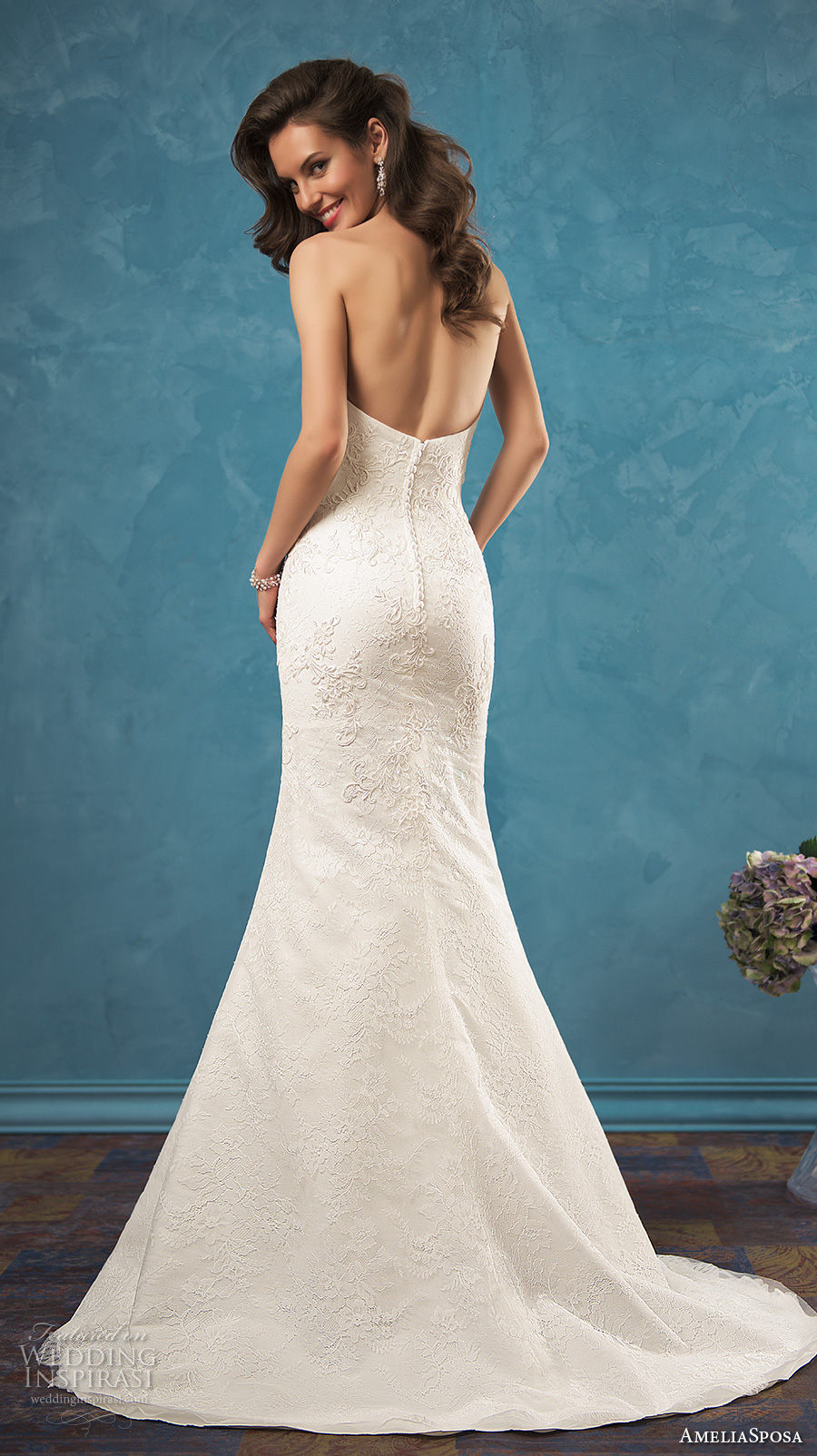 Modified sweetheart neckline clearance