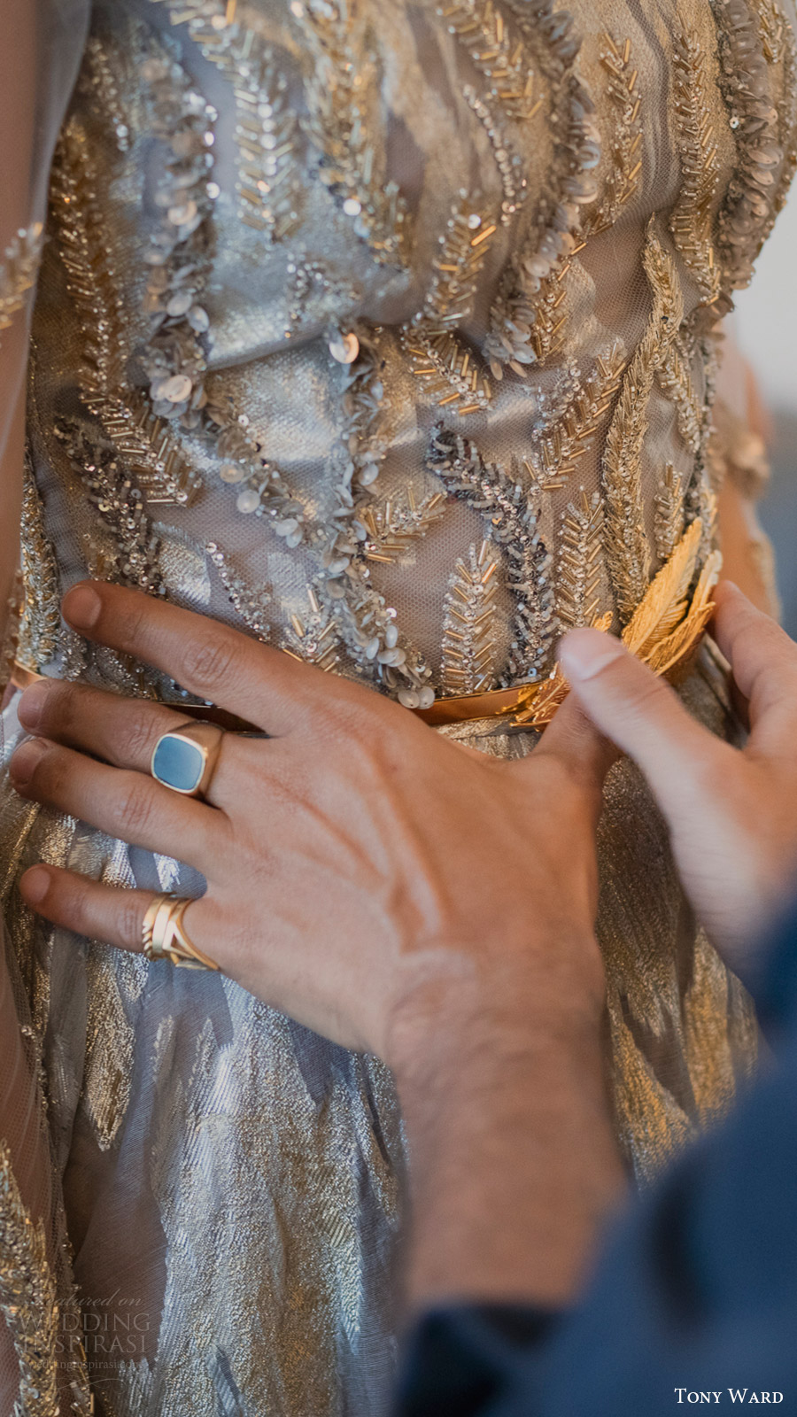 tony ward couture fall 2016 savoire faire fitting details bodice dress