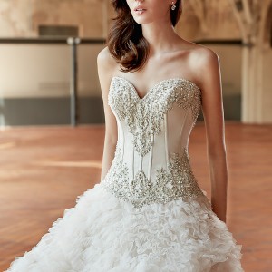 eddy k couture 2017 bridal strapless sweetheart neckline heavily embellished bodice corset tiered ruffled skirt princess glamorous ball gown wedding dress chapel train (ct169) zv