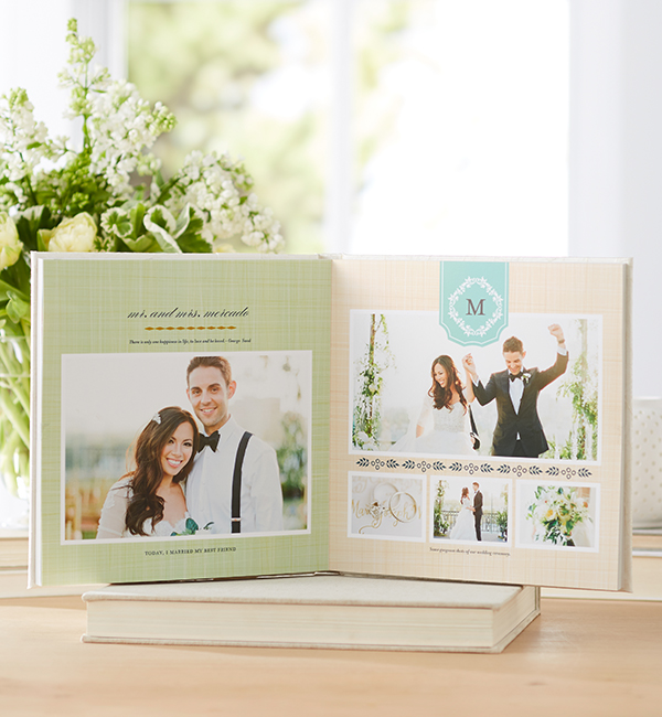 Should You DIY Your Wedding Album? 