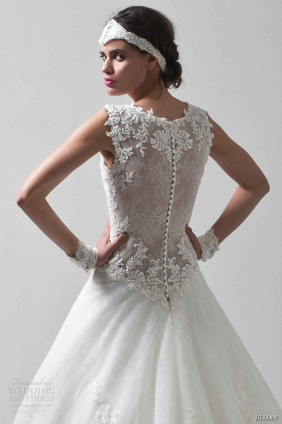 jillian 2017 bridal sleeveless thicks trap v neck deep plunging neckline sexy princess a line wedding dress lace illusion back royal train (matilde) zbv jillian 2017 bridal sleeveless thicks trap v neck deep plunging neckline sexy princess a line wedding dress lace illusion back royal train (matilde) zbv