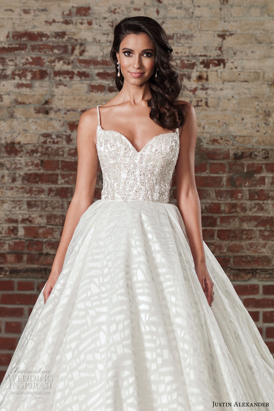 justin alexander spring 2017 bridal spagetti strap sweetheart neckline heavily embellished bodice princess ball gown a line wedding dress long monarch train (9864) zv justin alexander spring 2017 bridal spagetti strap sweetheart neckline heavily embellished bodice princess ball gown a line wedding dress long monarch train (9864) zv